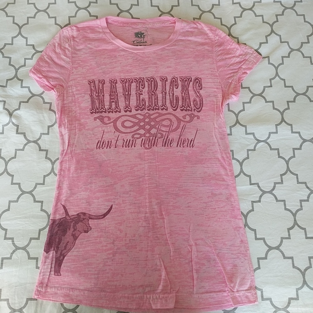 Pink burn out t-shirt 🐂